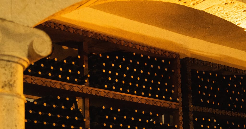 Opbevaring af vin i en kælder